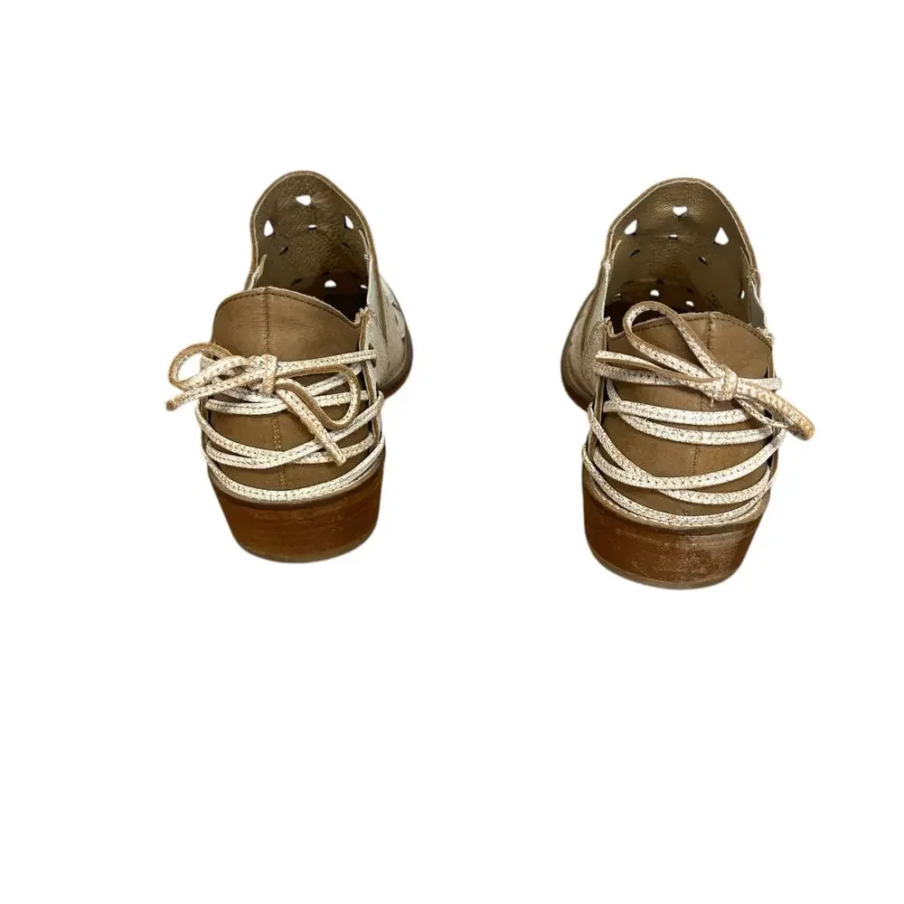Musse Cloud Bootie Lace Up Performated Cream Distressed White Brown Coolise 38